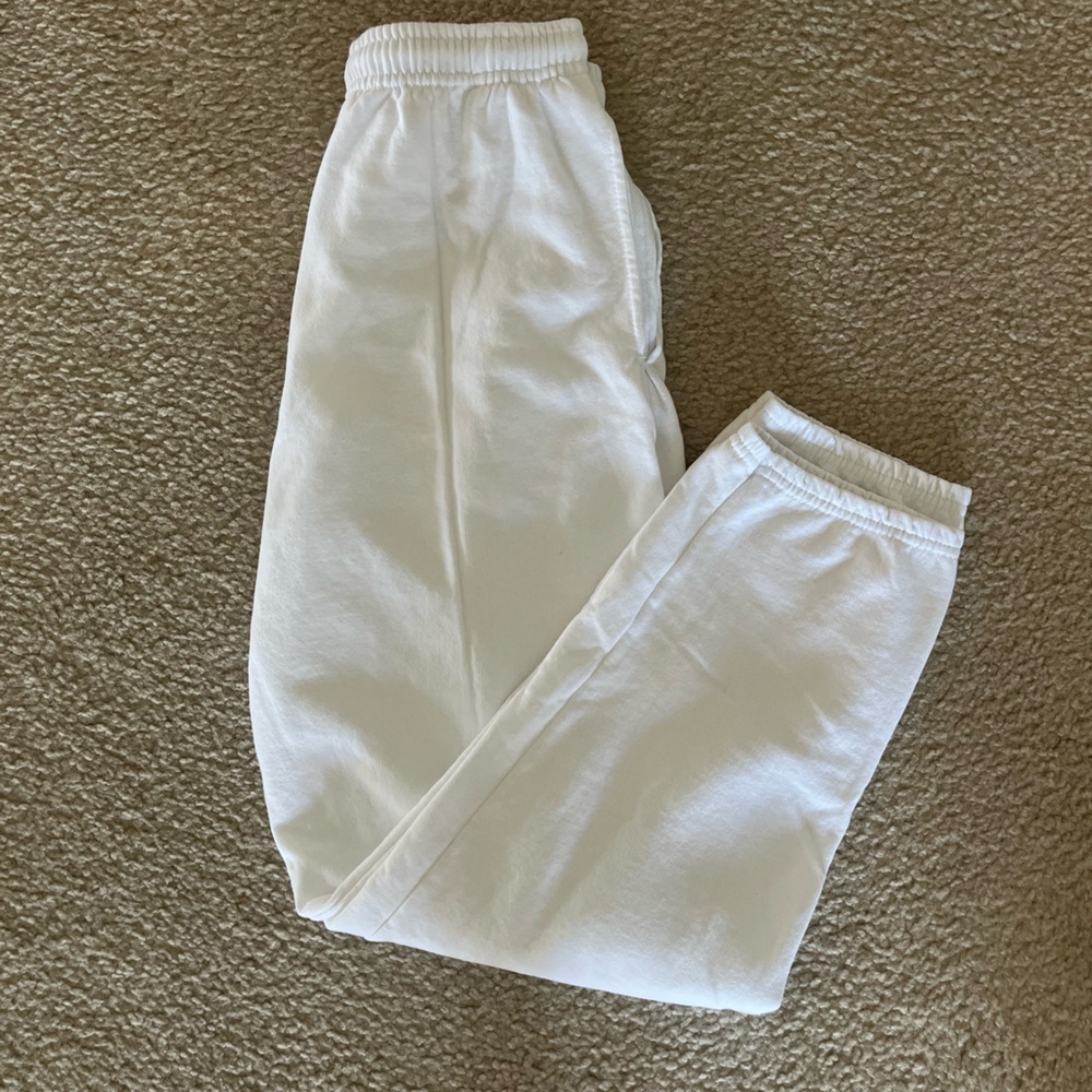 Fruit of the Loom White Sweatpants with Elastic Cuffs